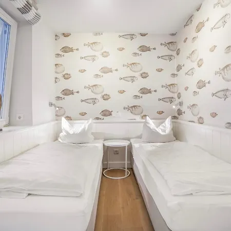 Beachhouse Beachhouse 4 *